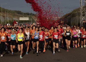 Cumhuriyetin 100. Yılı, Yavuz Sultan Selim Köprüsü’nde ‘Cumhuriyet Kadınları Koşusu’yla Kutlandı!