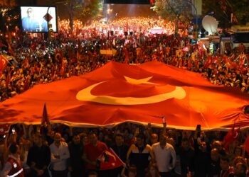 “Kadıköy, Cumhuriyet kutlamayalım diye uğraşanlara atılan en büyük tokattır”