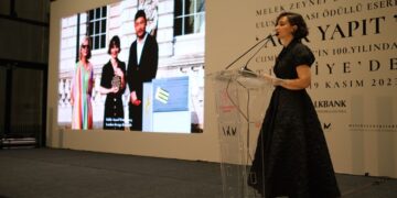 Melek Zeynep Bulut’un Ödüllü Eseri “Açık Yapıt” Cumhuriyet’in 100. Yılında Türkiye’de