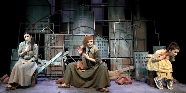 Şehir Tiyatroları Beylikdüzü’nde Yakuplu Rasim Öztekin Sahnesi açılıyor