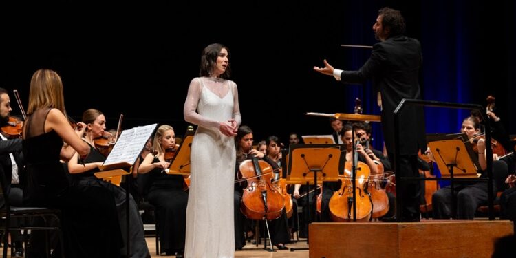 CRR’de Yeni Sezon   “Yürek Isıtan Sanat Işığı” ile açıldı