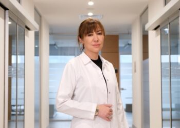 Uzmanlar uyarıyor!!! Mide rahatsızlıkları diş sıktırıyor