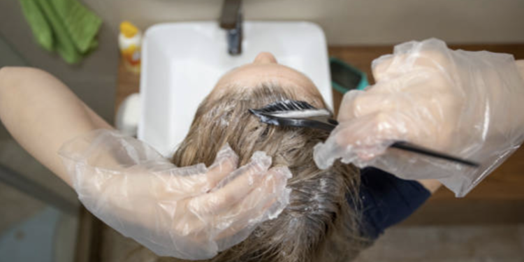 Prof. Dr. Füsun Kalpaklıoğlu : Saç boyası alerjisine dikkat!