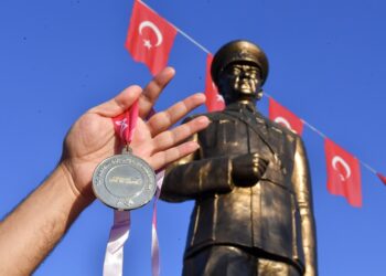 Cumhuriyetin 100. Yılında ’15. Uluslararası Tarsus Yarı Maratonu’ Koşuldu