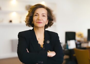 Bebek beslenmesinde anne sütü hayati önem taşıyor