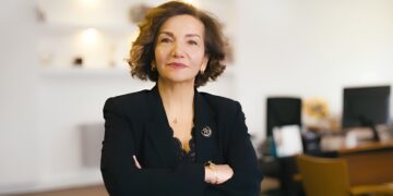 Bebek beslenmesinde anne sütü hayati önem taşıyor