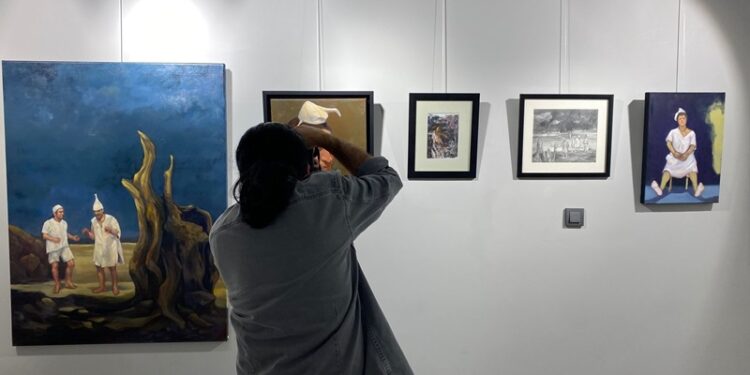 “Asimetrik Düşler”