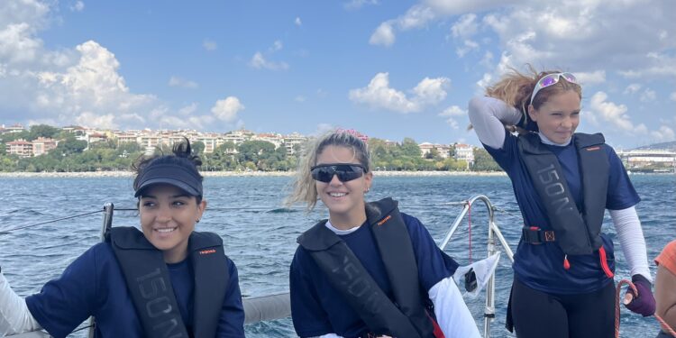 Deniz Kızı Cumhuriyet Kadın Yelken Kupasının Sahibi Samsun Kadın Yelken Takımı oldu