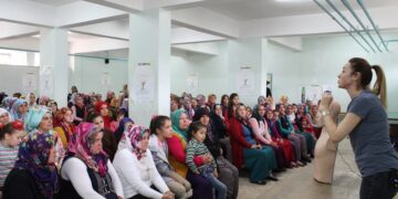 TİKAV’ın kırsal bölgelerde yaşayan 7 bin kadına ulaştığı eğitim projesi, sürdürülebilir İş Ödülleri 2023 etkinliğinde büyük ödülü aldı