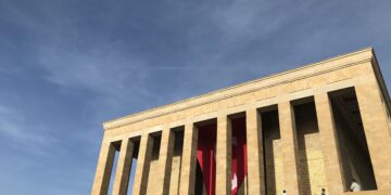 Cumhuriyet Fazilettir… Okday Korunan