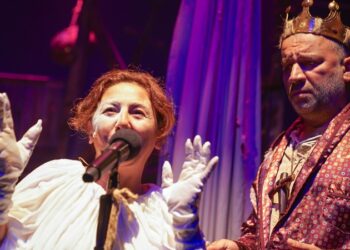 Afife Jale Tiyatro Ödüllü “Bir Baba Hamlet” 31 Ekim’de Sabancı Gösteri merkezinde