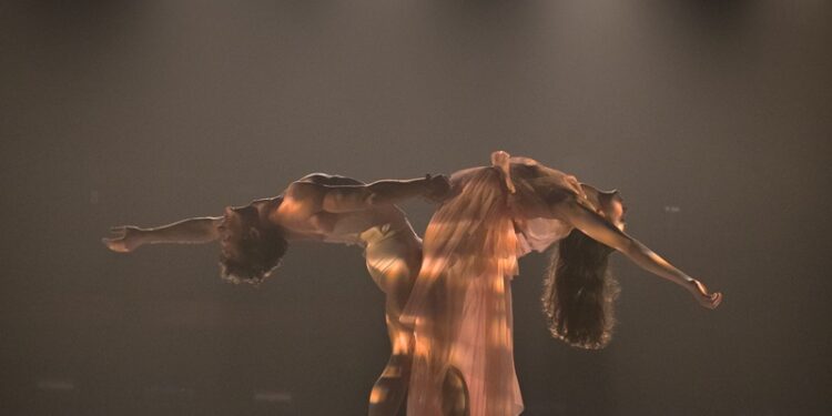 Bir Dansın Hikâyesi: La Mov Compania de Danza İstanbul’da Sahne alıyor!