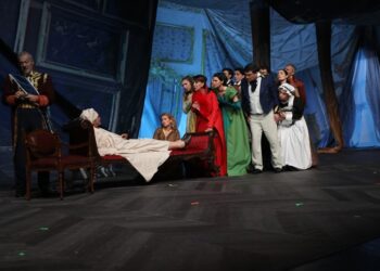 Tolstoy’un Savaş ve Barış’ı Şehir Tiyatroları’nda