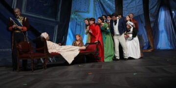 Tolstoy’un Savaş ve Barış’ı Şehir Tiyatroları’nda