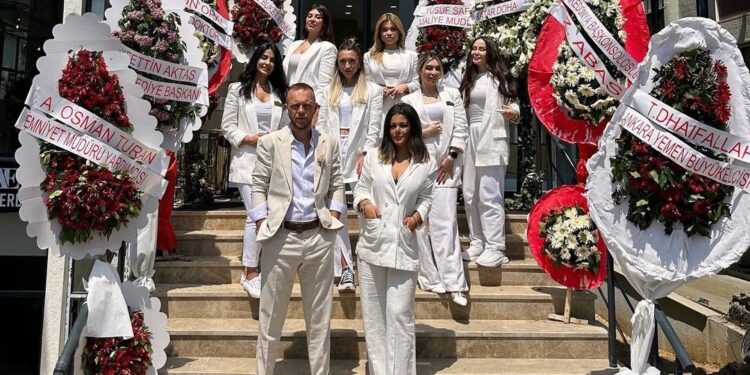 Güzellik Uzmanı Serap Çınar: Müşteri Memnuniyeti Önceliğimizdir