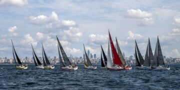 Cumhuriyetin 100. yılında kadın yelkenciler iyilik için yarışacak