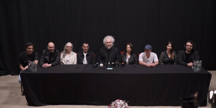 “Cem Karaca bir Türkiye biyografisidir”