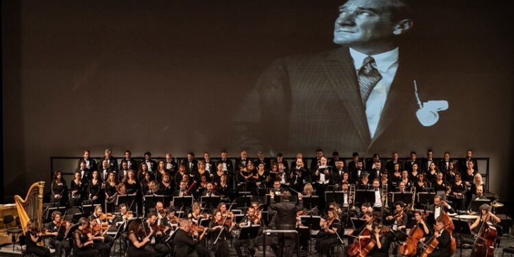 İstanbul Devlet Opera ve Balesi, Ulu Önder Mustafa Kemal Atatürk’ü, saygı, minnet ve özlemle andı…