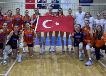 Eczacıbaşı 2. Lig voleybol takımı haftayı galibiyetle kapadı