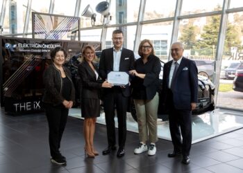 Borusan Otomotiv Grubu “İş’te Eşit Kadın Sertifikası” alan  ilk otomotiv şirketi oldu