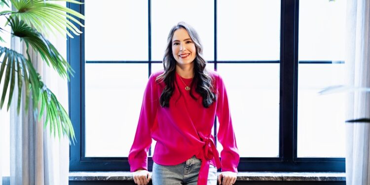 Nagehan Kruç Şeremet, ilk romanı ile edebiyat dünyasına adım atıyor