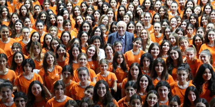 Eczacıbaşı Geleceğe Smaç 15. Gelişim takımları turnuvası sona erdi