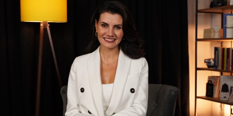 ‘Askıda spor ayakkabısı’ Gençler spor yapacak