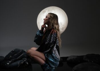 Cansu Esin “Göçebe”   1 Aralık’ta Tüm Dijital Platformlarda