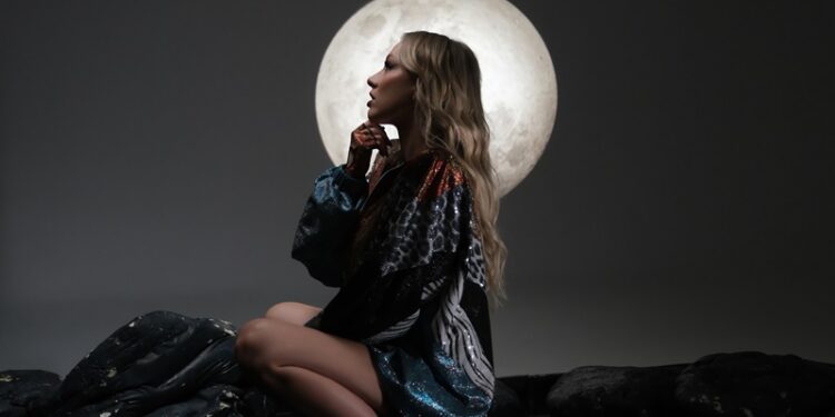 Cansu Esin “Göçebe” 1 Aralık’ta Tüm Dijital Platformlarda