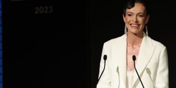 Eda Erdem: “Herkesin evine, yüreğine konuk olabilmek paha biçilemez”