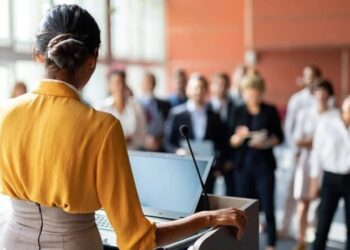 İyi Bir Konuşmacı Nasıl Olunur?