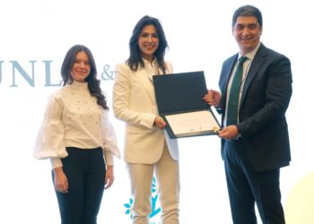 ÜNLÜ & Co’nun Kadınlarla Güçlendirilmiş Yönetim Kuruluna özel ödül