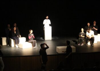 Eskişehir’de Tiyatronun kalbi sosyal sahnede atıyor