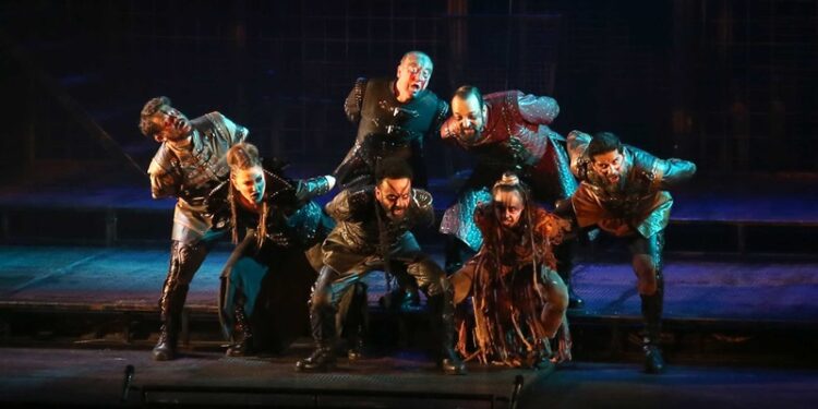 Eskişehir Şehir Tiyatroları Özel Misafirlerini konuk etti