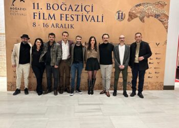 “Kum Zambağı” Filmi izleyicilerle buluştu