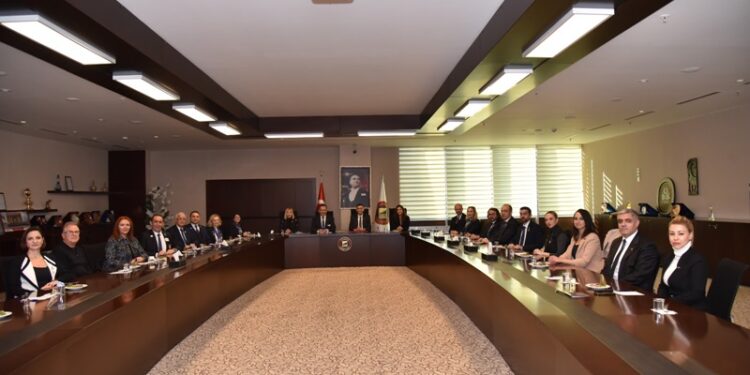 “El Ele Ekonomik Özgürlüğe”