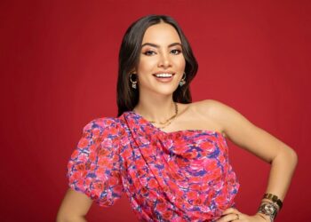 Zarafet, İmaj ve İletişim Uzmanı Ayça Kuru’dan fenomen yorumu: “Fenomenleri izleyenlerden dolayı yozlaşıyoruz”