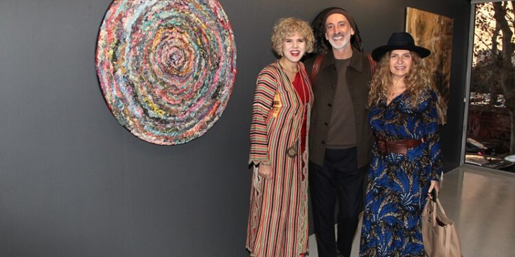 Çağdaş Ebru Sanatçısı ve TOÇEV Kurucusu Ebru Uygun’dan Yeni Sergisi “Metanoya”ya renkli açılış