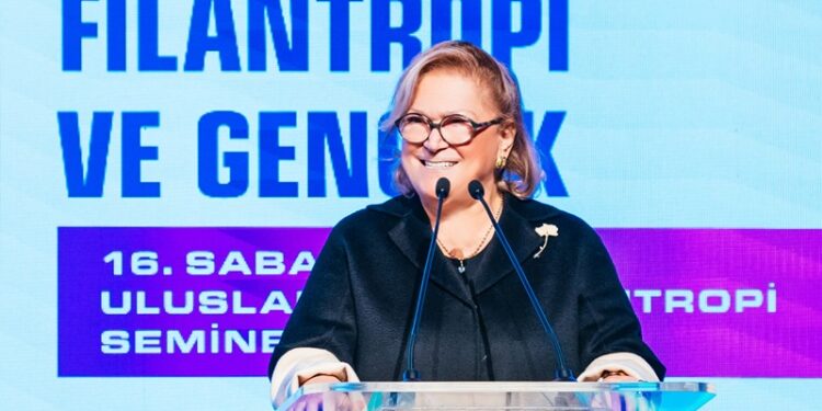 Güler Sabancı: Gençlerin sözlerine kulak vermenin, onların pratiklerini anlamanın tam zamanıdır