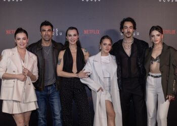 Kuş Uçuşu’nun Lansmanını ikinci sezon ekibi bir yemek ile kutladı