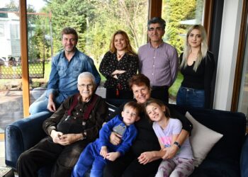 Ustaların Katılımıyla Gençlik Tiyatro’sunun Belgeseli CRR’de!