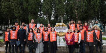 Toprak ve Yaprak Dede ölüm yıl dönümlerinde özlemle anıldı