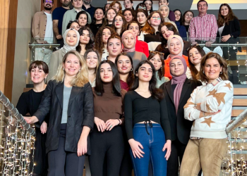 Koçfinans Turuncu Kanatlar Mentorluk Programı’nın yeni menteleri ile Adana’da bir araya geldi