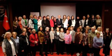 “Kadın elinin değdiği yer cennet olur”