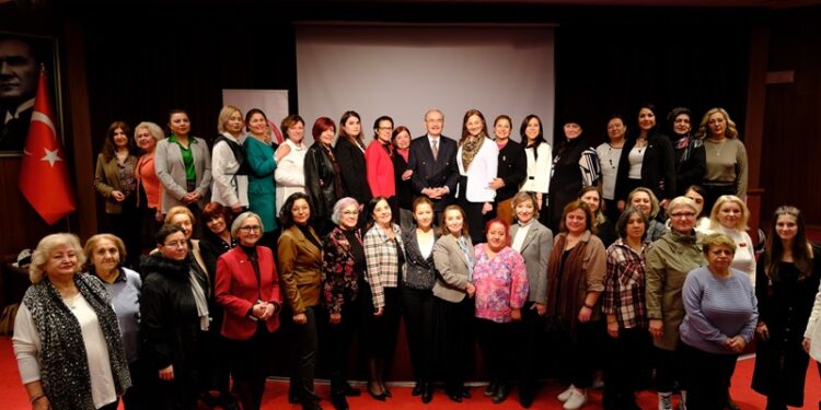 “Kadın elinin değdiği yer cennet olur”