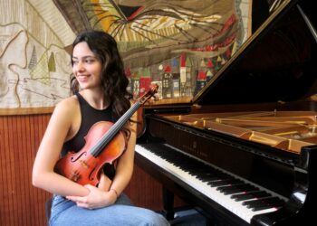 Aydın Gün Teşvik Ödülü’nün 2023 Yılı Sahibi Keman Sanatçısı Ilgın Top oldu