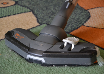 Kompakt ve Güçlü: Dikey Süpürgeler