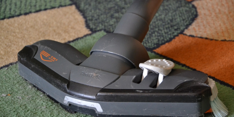 Kompakt ve Güçlü: Dikey Süpürgeler