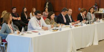 Akbank düşünce kulübü gençlerin yenilikçi fikirlerini ödüllendiriyor