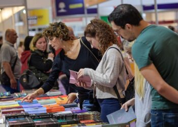 İZKİTAP baharın coşkusuyla Kültürpark’ta